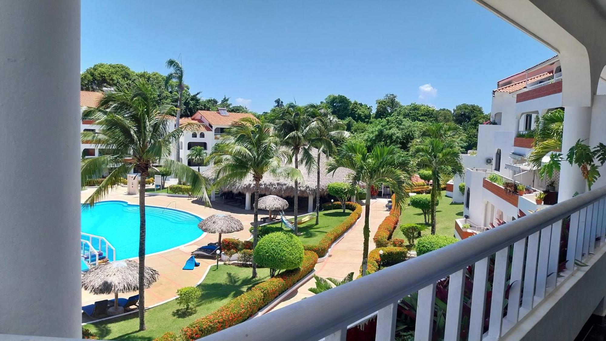 The Biggest Swimming Pool In Sosua, Frente A La Piscina Mas Grande En Sosua Lägenhet Exteriör bild
